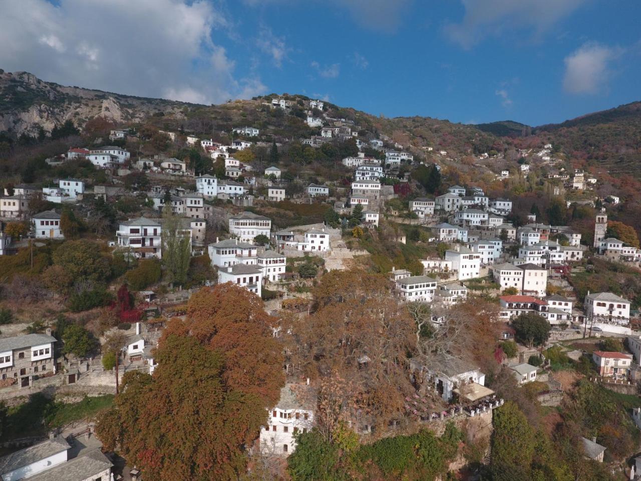 1822 Makrinitsa Suites ภายนอก รูปภาพ