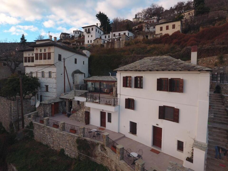 1822 Makrinitsa Suites ภายนอก รูปภาพ