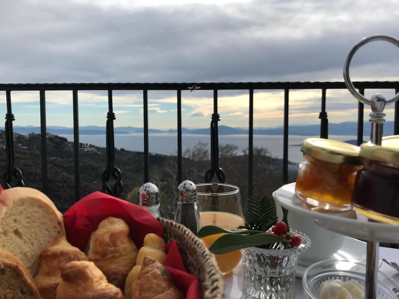 1822 Makrinitsa Suites ภายนอก รูปภาพ
